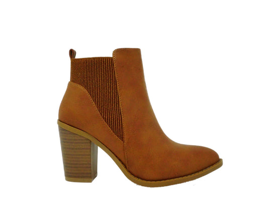 Heather Tan - Boss Babe Shoetique